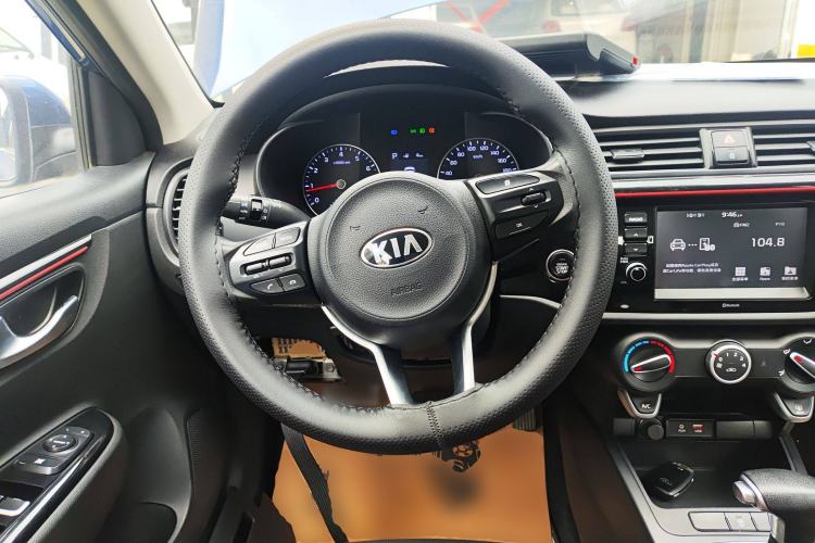 Used Kia KX Cross 2017 1.4L AT GLS Steering Wheel