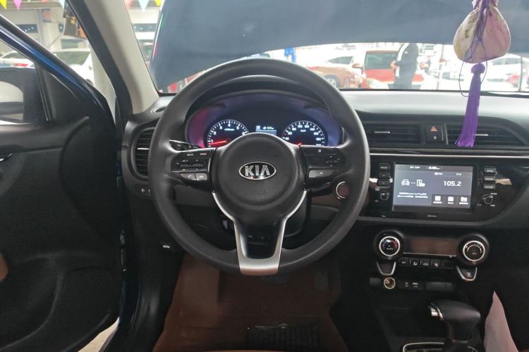 Used Kia KX Cross 2017 1.4L AT GLS Steering Wheel