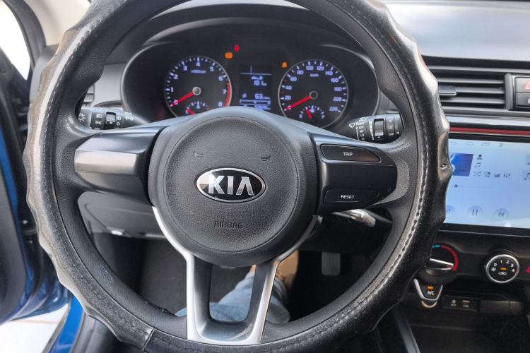 Used Kia KX Cross 2017 1.4L MT GLS Steering Wheel