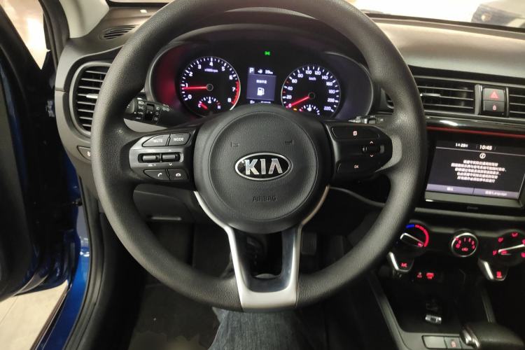 Used Kia KX Cross 2017 1.4L AT GLS Steering Wheel
