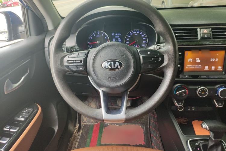 Used Kia KX Cross 2017 1.4L AT GLS Steering Wheel