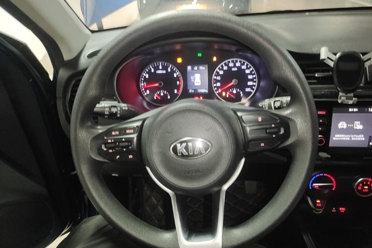 Used Kia KX Cross 2017 1.4L AT GLS Steering Wheel