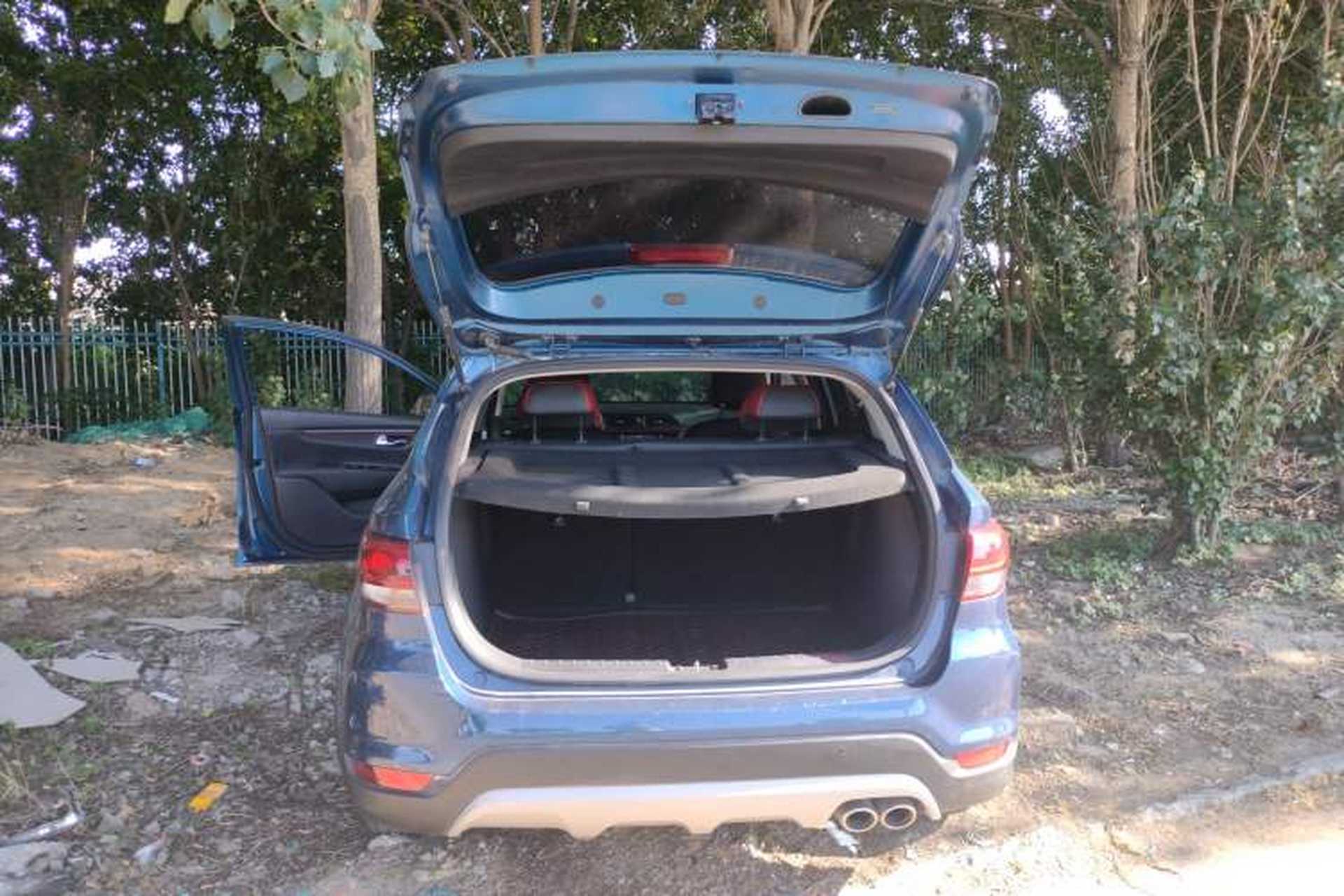 Used Kia KX Cross 2017 1.4L AT GLS Trunk