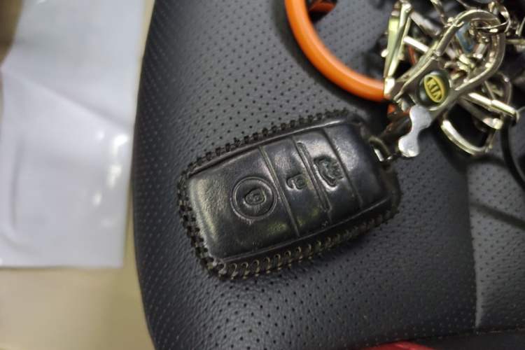 Used Kia KX Cross 2017 1.4L AT GLS Vehicle Key