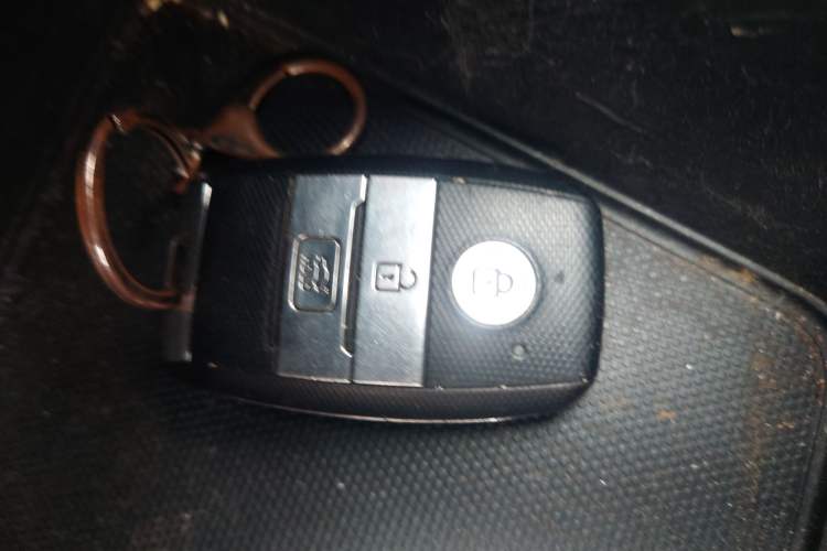 Used Kia KX Cross 2017 1.4L AT GLS Vehicle Key