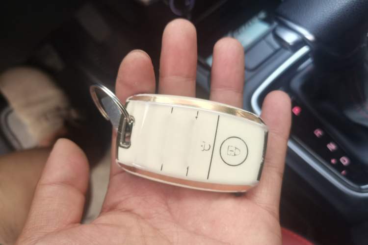 Used Kia KX Cross 2017 1.4L AT GLS Vehicle Key