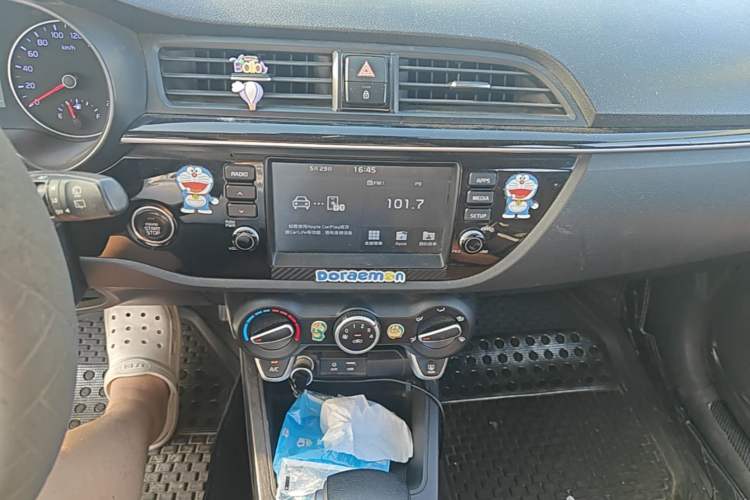 Used Kia KX Cross 2017 1.4L AT GLS Audio And AC Panel