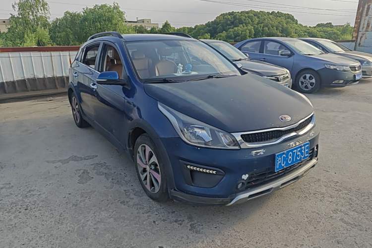 Used Kia KX Cross 2017 1.4L AT GLS Front Right 45 Deg