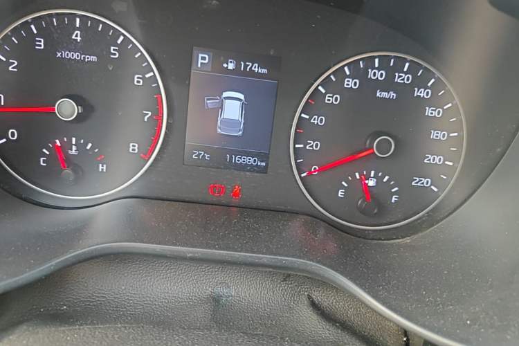 Used Kia KX Cross 2017 1.4L AT GLS Odometer Close Up