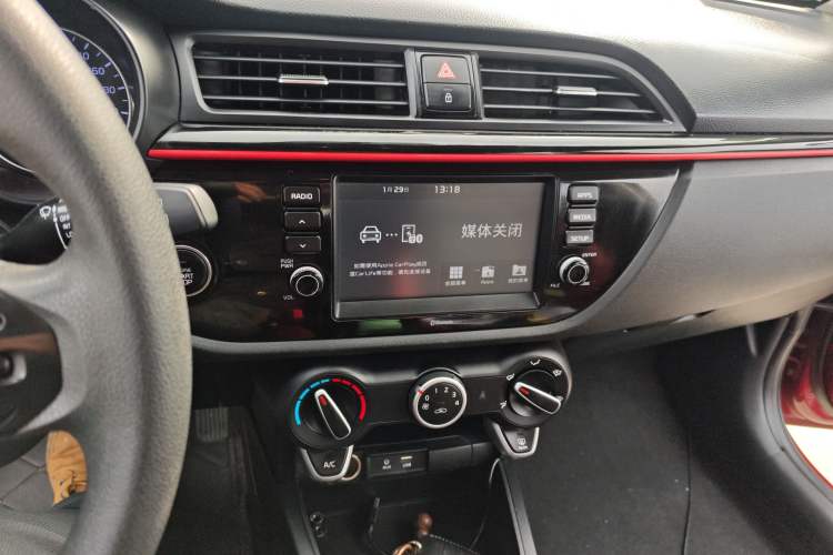Used Kia KX Cross 2017 1.4L AT GLS Audio And AC Panel