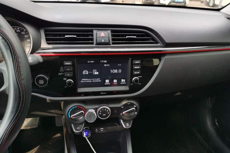 Used Kia KX Cross 2017 1.4L AT GLS Audio And AC Panel