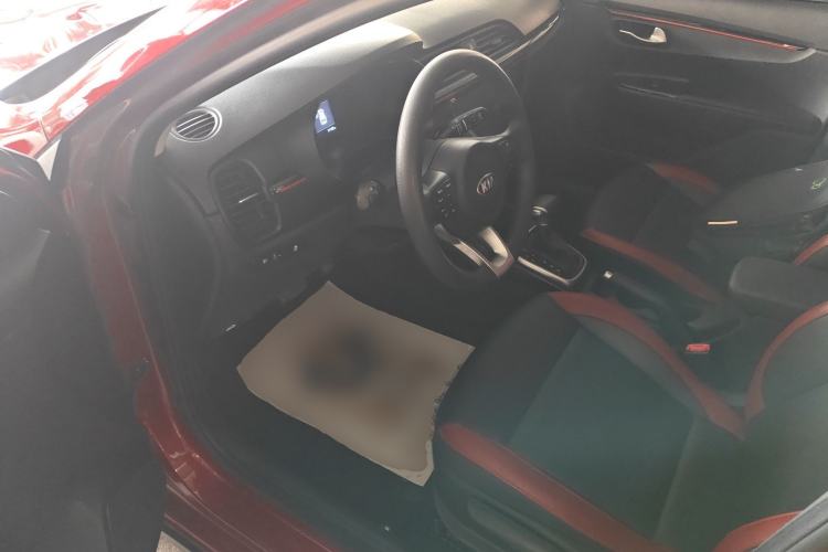 Used Kia KX Cross 2017 1.4L AT GLS Driver Seat