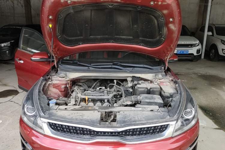 Used Kia KX Cross 2017 1.4L AT GLS Engine Bay