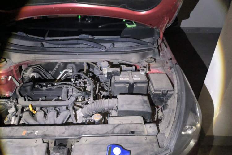 Used Kia KX Cross 2017 1.4L AT GLS Engine Bay Left