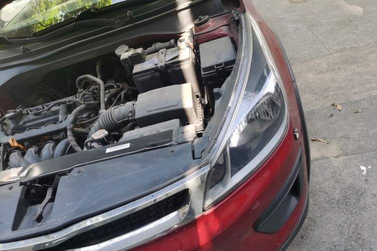 Used Kia KX Cross 2017 1.4L AT GLS Engine Bay Left