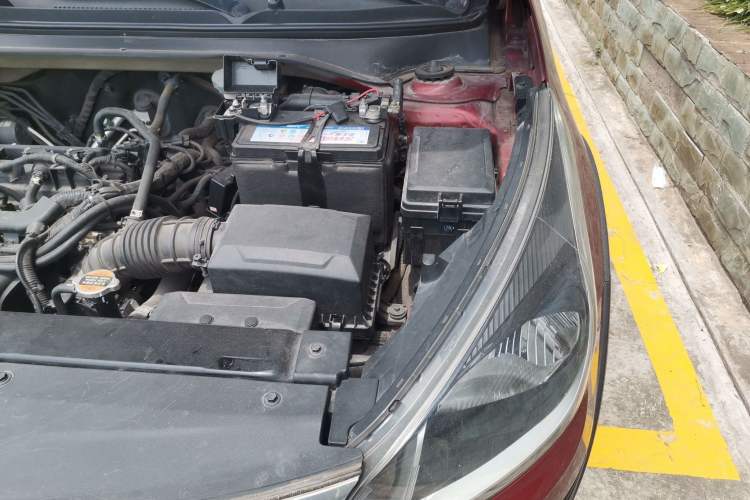 Used Kia KX Cross 2017 1.4L AT GLS Engine Bay Left