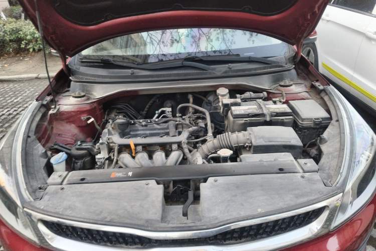 Used Kia KX Cross 2017 1.4L AT GLS Engine Bay
