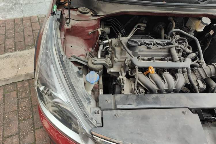 Used Kia KX Cross 2017 1.4L AT GLS Engine Bay Right