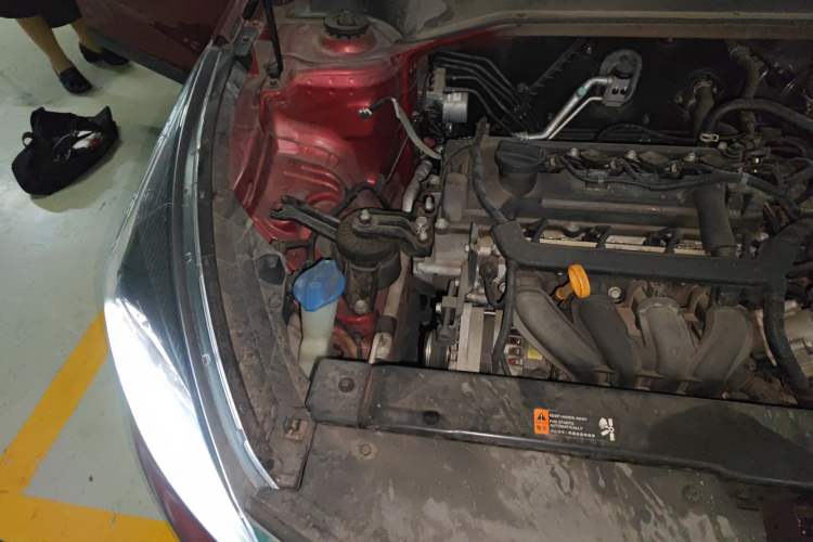 Used Kia KX Cross 2017 1.4L AT GLS Engine Bay Right