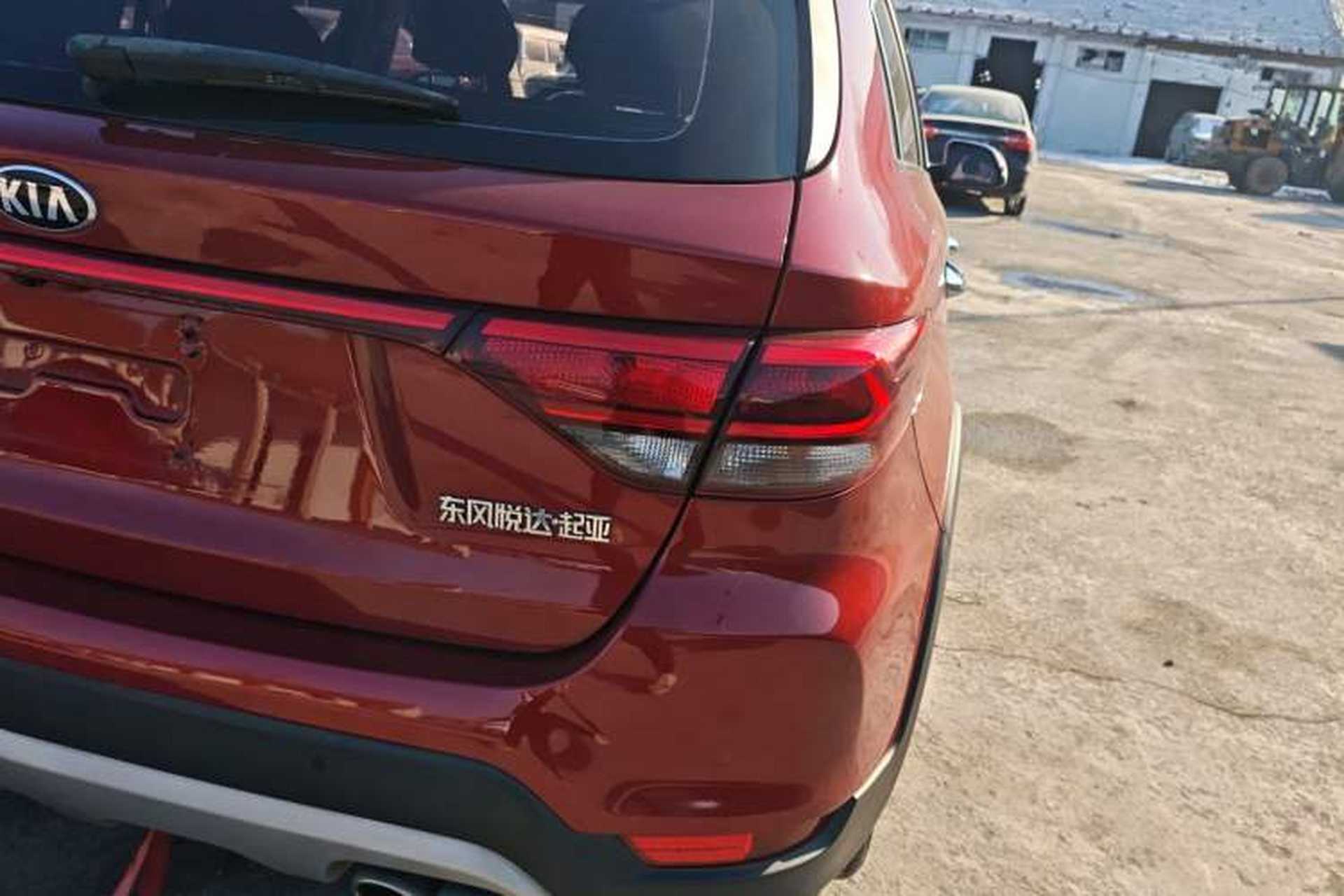 Used Kia KX Cross 2017 1.4L AT GLS Exterior 3