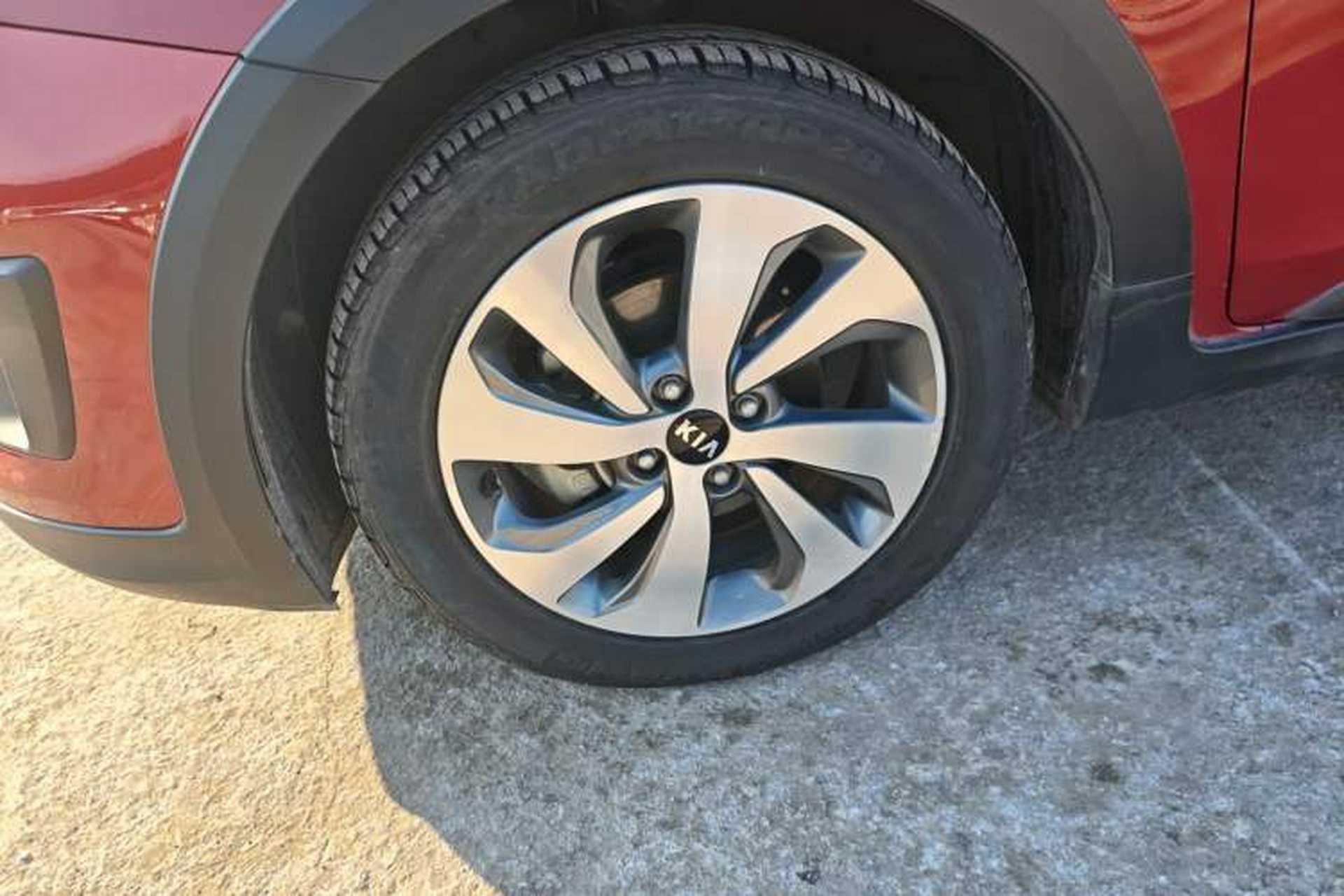 Used Kia KX Cross 2017 1.4L AT GLS Exterior 4