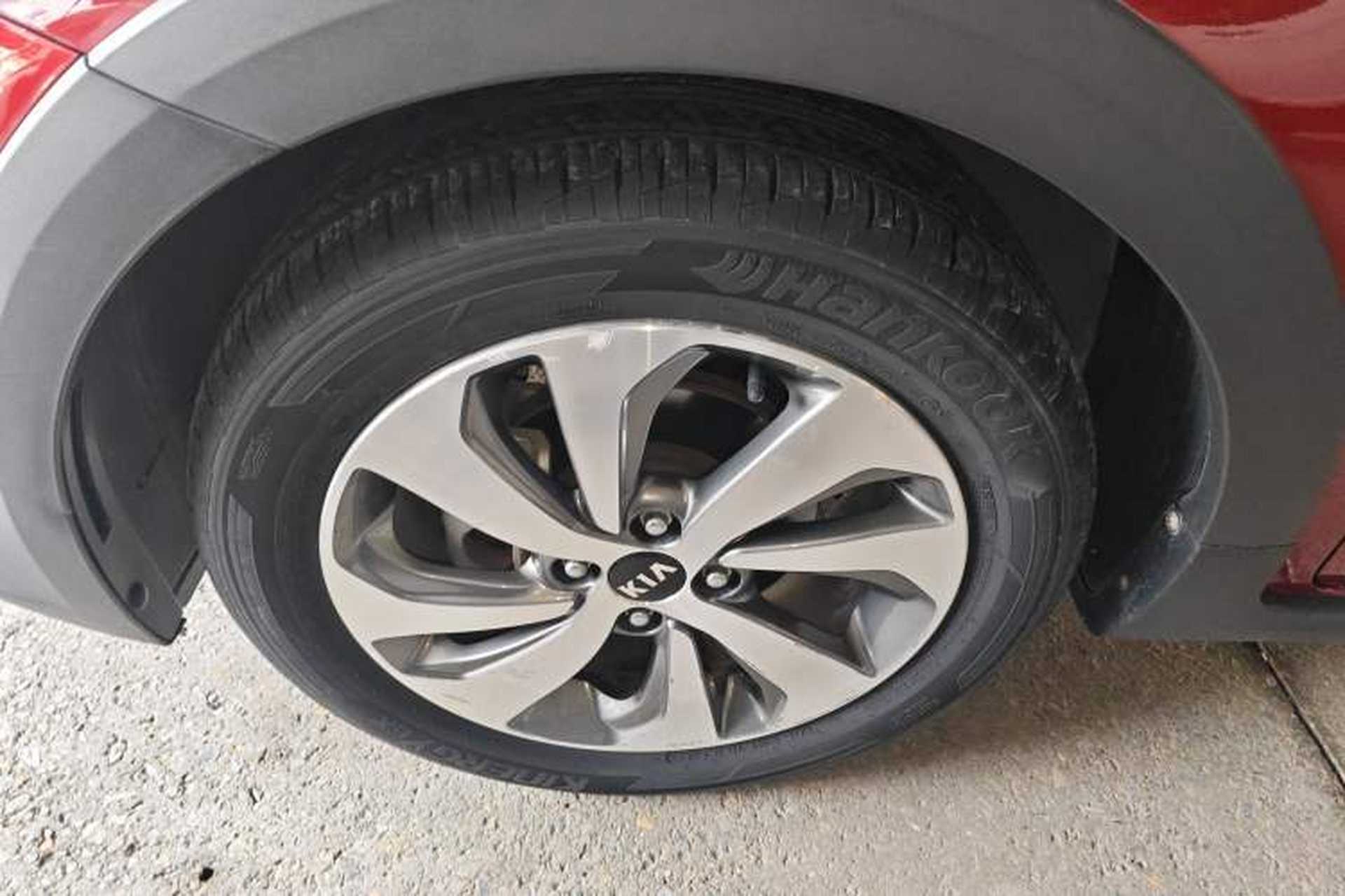 Used Kia KX Cross 2017 1.4L AT GLS Exterior 4