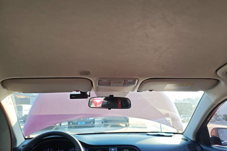 Used Kia KX Cross 2017 1.4L AT GLS Headliner
