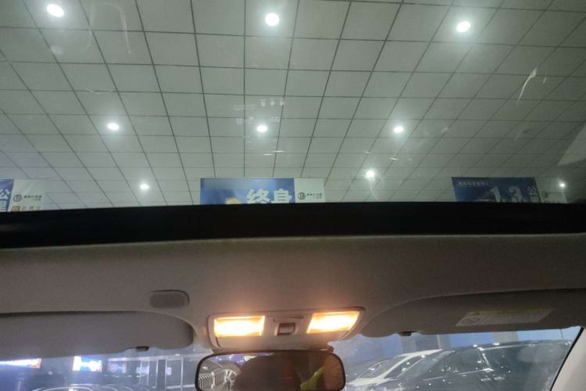 Used Kia KX Cross 2017 1.4L AT GLS Headliner