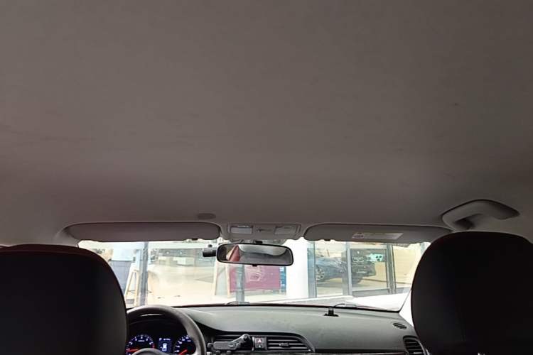 Used Kia KX Cross 2017 1.4L AT GLS Headliner