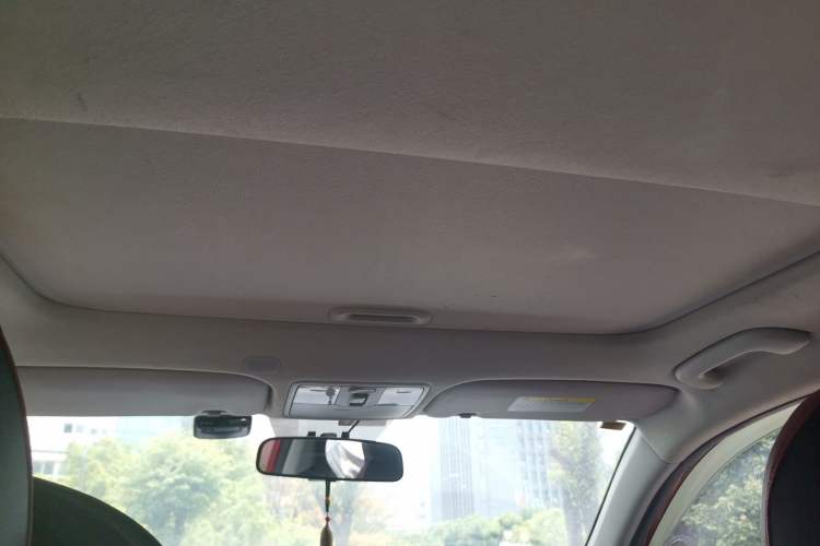 Used Kia KX Cross 2017 1.4L AT GLS Headliner