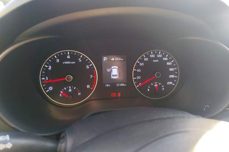 Used Kia KX Cross 2017 1.4L AT GLS Instrument Cluster