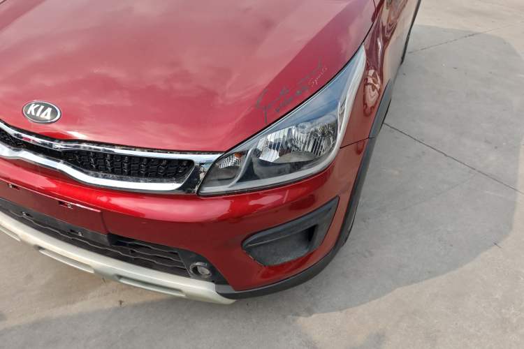 Used Kia KX Cross 2017 1.4L AT GLS Left Front Headlight