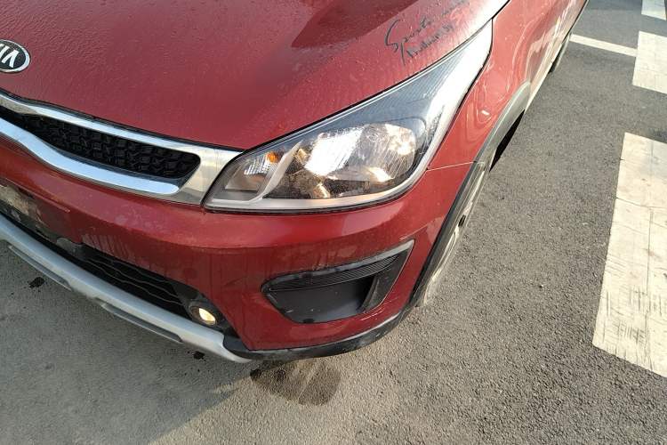 Used Kia KX Cross 2017 1.4L AT GLS Left Front Headlight