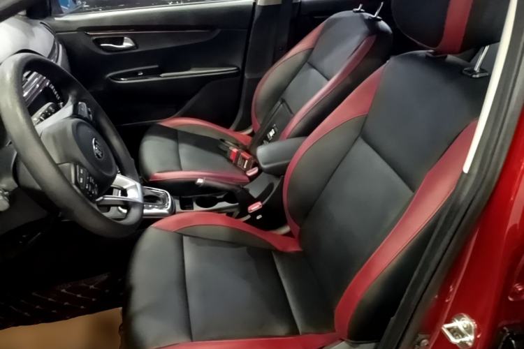 Used Kia KX Cross 2017 1.4L AT GLS Left Front Seat