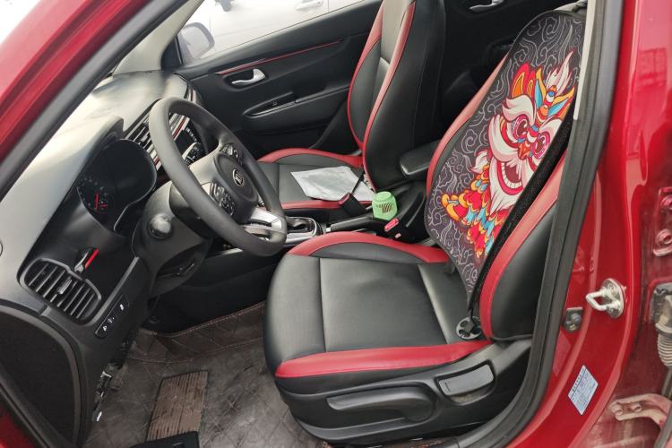 Used Kia KX Cross 2017 1.4L AT GLS Left Front Seat