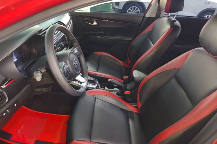 Used Kia KX Cross 2017 1.4L AT GLS Left Front Seat