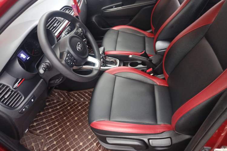 Used Kia KX Cross 2017 1.4L AT GLS Left Front Seat