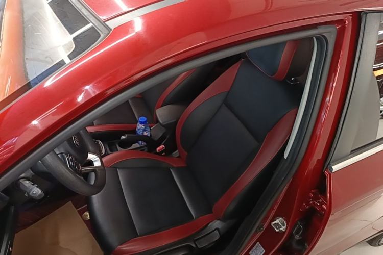 Used Kia KX Cross 2017 1.4L AT GLS Left Front Seat