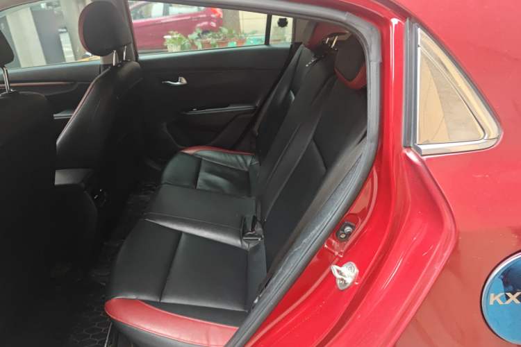 Used Kia KX Cross 2017 1.4L AT GLS Left Rear Seat