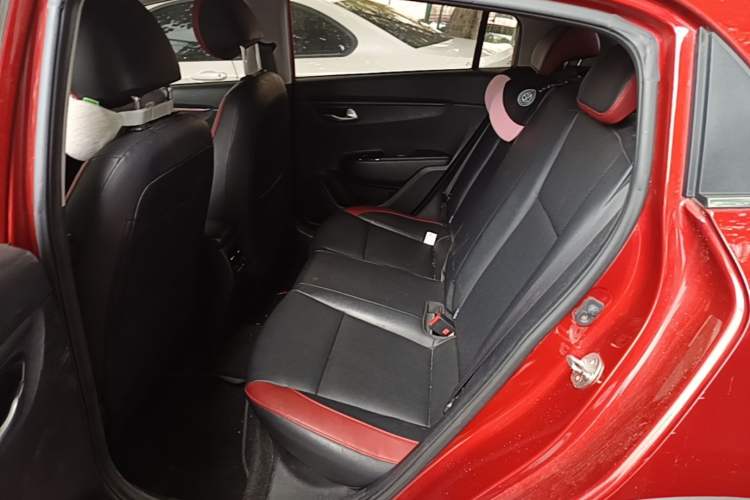 Used Kia KX Cross 2017 1.4L AT GLS Left Rear Seat