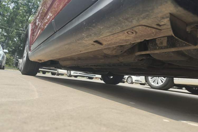 Used Kia KX Cross 2017 1.4L AT GLS Left Side Sill