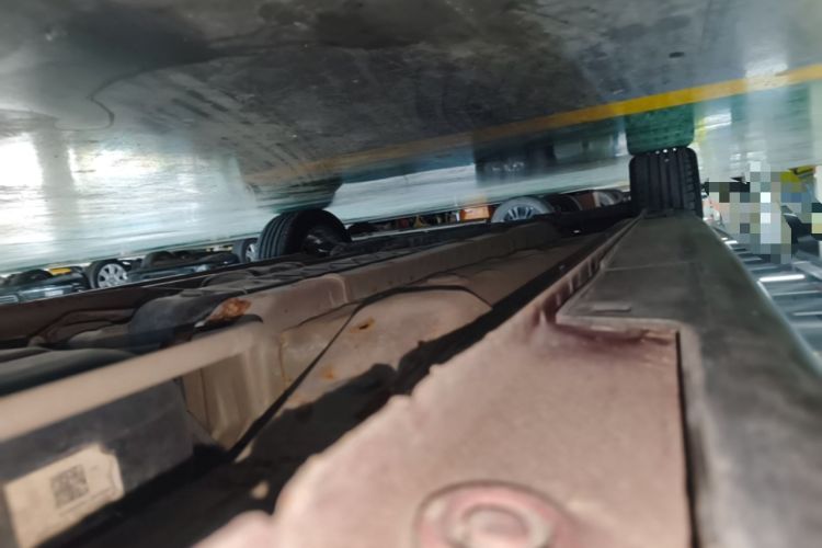 Used Kia KX Cross 2017 1.4L AT GLS Left Side Sill