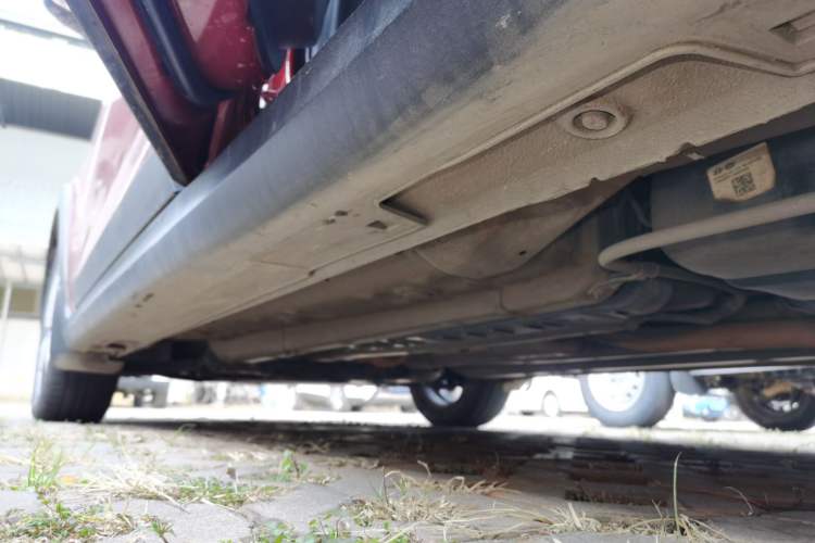 Used Kia KX Cross 2017 1.4L AT GLS Left Side Sill