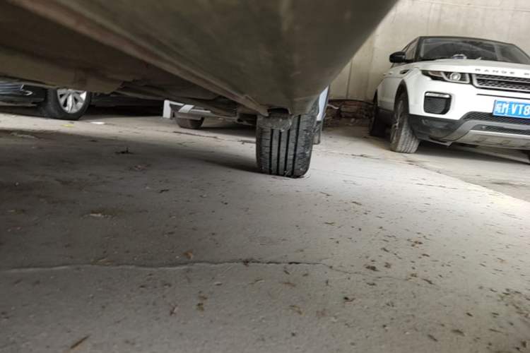 Used Kia KX Cross 2017 1.4L AT GLS Left Side Sill