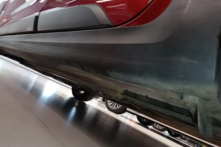 Used Kia KX Cross 2017 1.4L AT GLS Left Side Sill