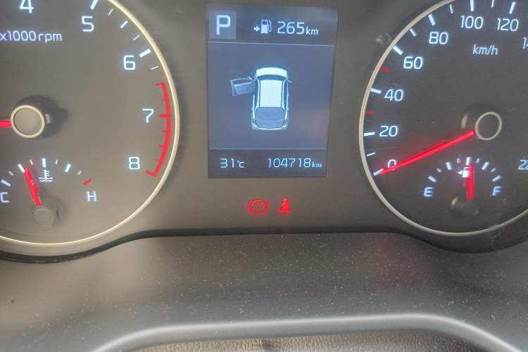 Used Kia KX Cross 2017 1.4L AT GLS Odometer Close Up