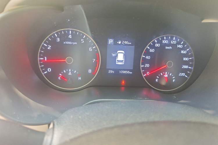 Used Kia KX Cross 2017 1.4L AT GLS Odometer Close Up