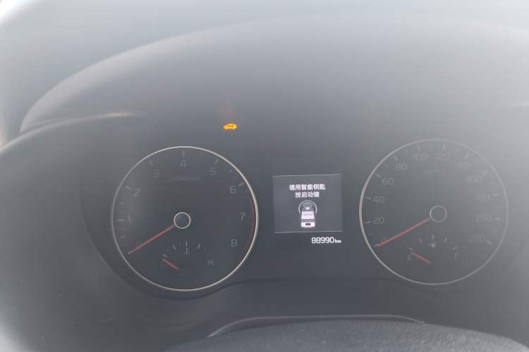 Used Kia KX Cross 2017 1.4L AT GLS Odometer Close Up
