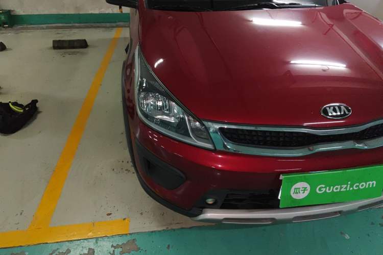Used Kia KX Cross 2017 1.4L AT GLS Right Front Headlight