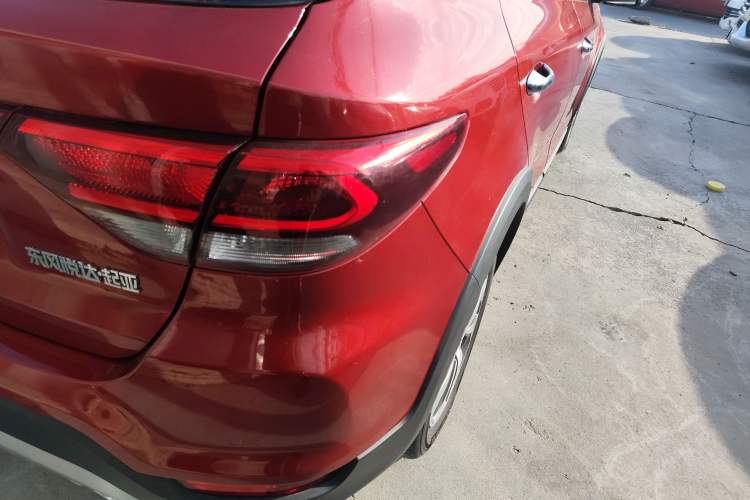 Used Kia KX Cross 2017 1.4L AT GLS Right Rear Taillight
